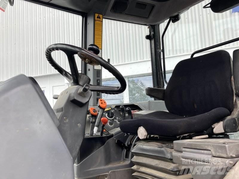 Ford 6640 Tractors