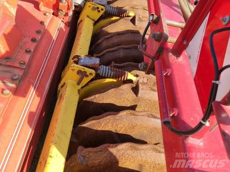 Horsch Pronto Farm Drills