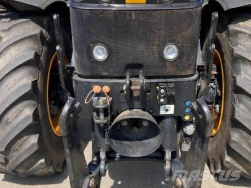 JCB 4220 Tractors