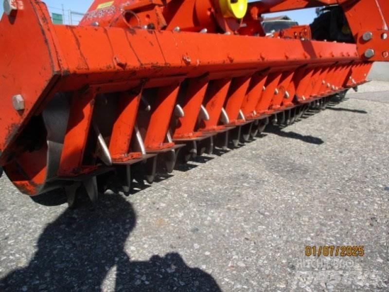 Kuhn HRB 251 Disc harrows
