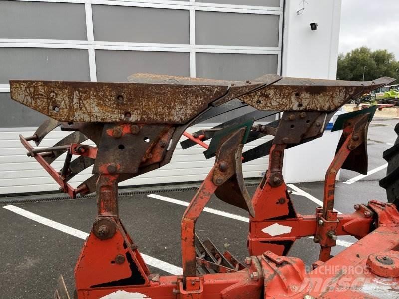 Kuhn HV 575 Plows
