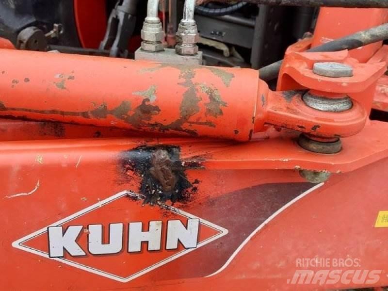 Kuhn TB 211 Forage Harvester