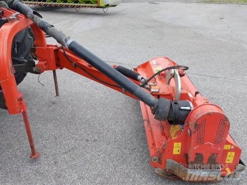 Kuhn TB 211 Forage Harvester