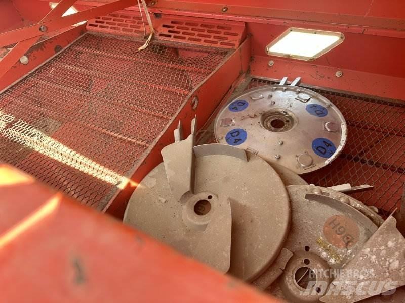 Rauch AXERA H Manure spreaders