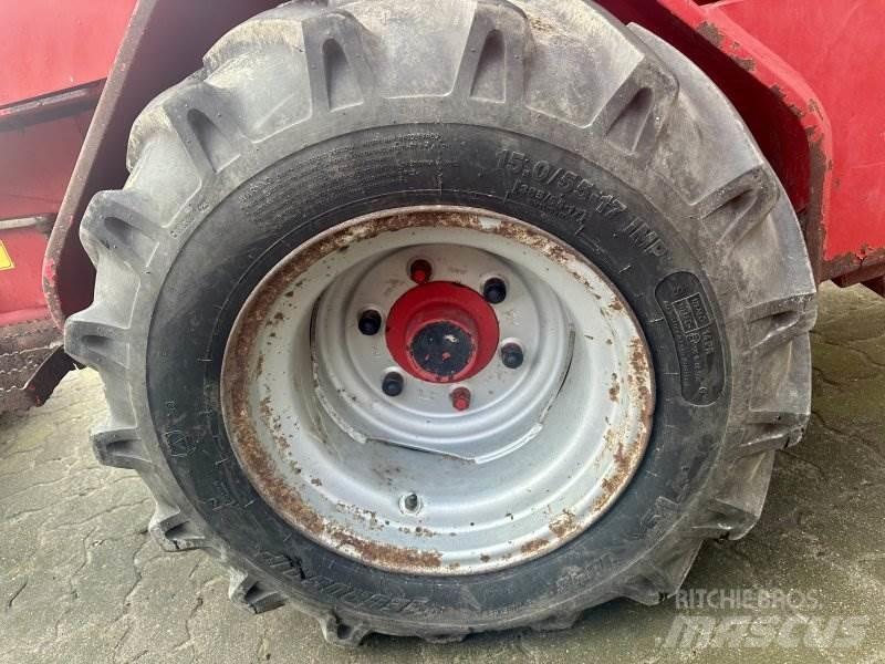 Schäffer 3550 Front Loaders