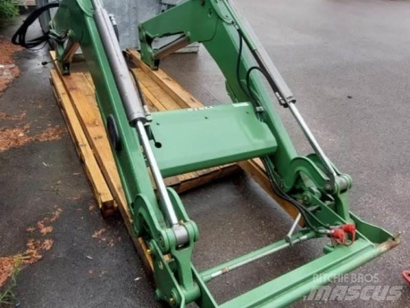 Stoll FZ 30 Front Loaders