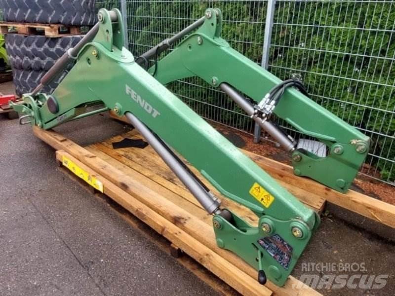 Stoll FZ 30 Front Loaders