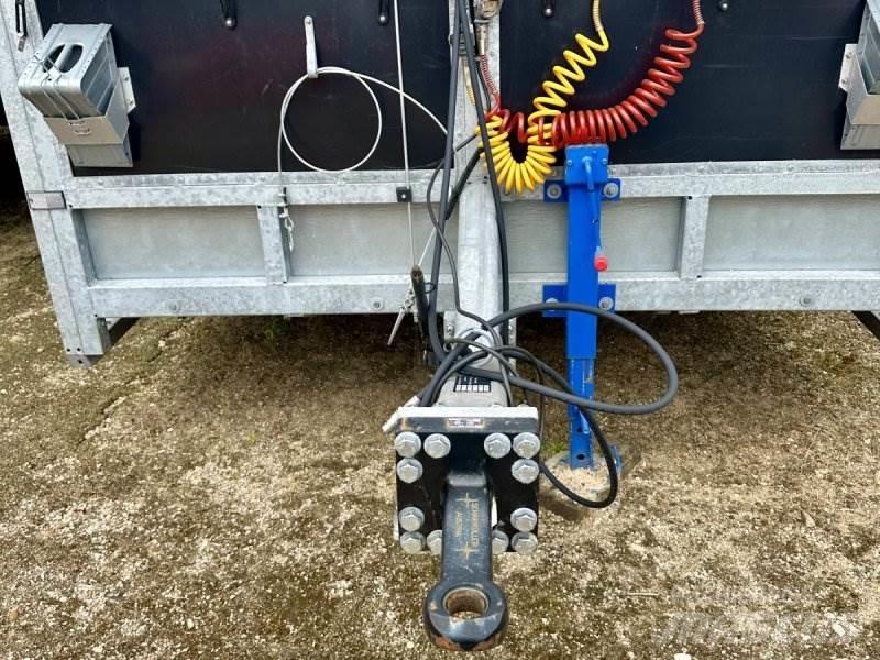  TRANSPORTW. 7M Livestock Trailers