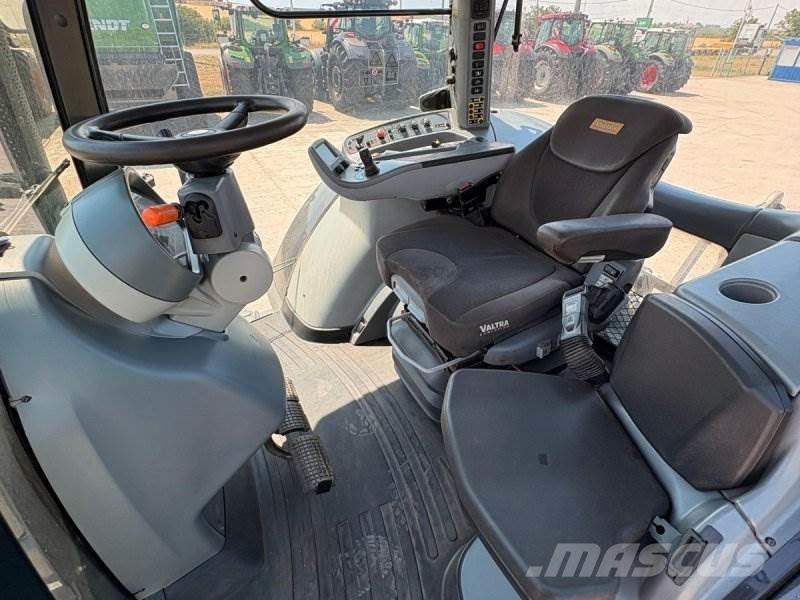 Valtra S274 Tractors