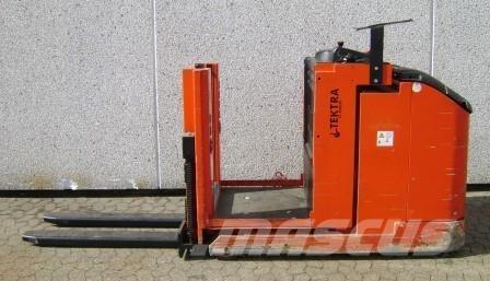 Linde V 10 L02/1200 Medium lift order picker