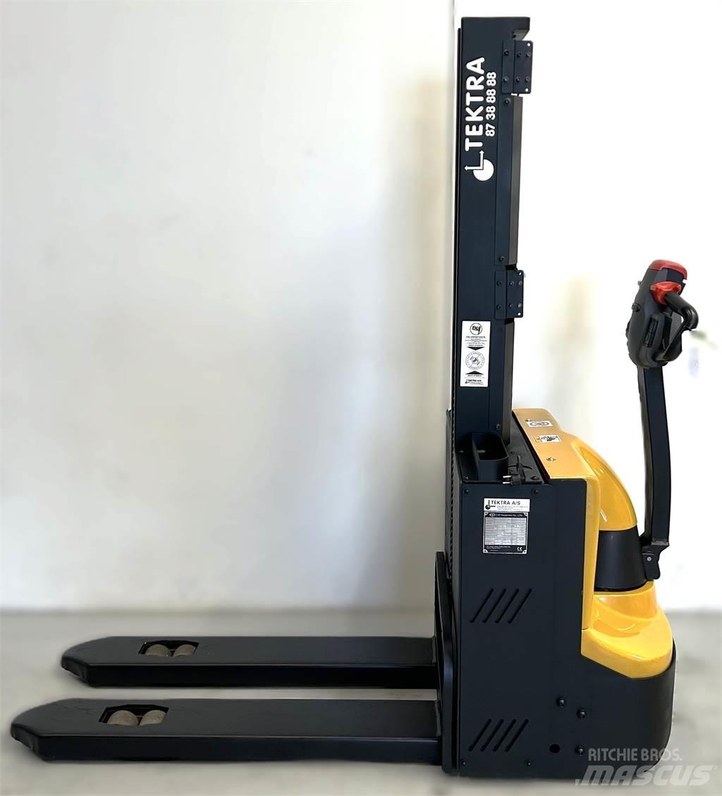 Tektra ES08-20WAI Pedestrian stacker
