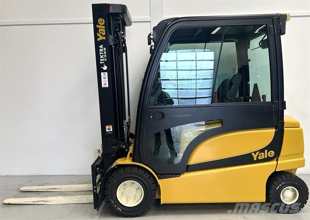 Yale ERP30VL (LWB) Electric Forklifts