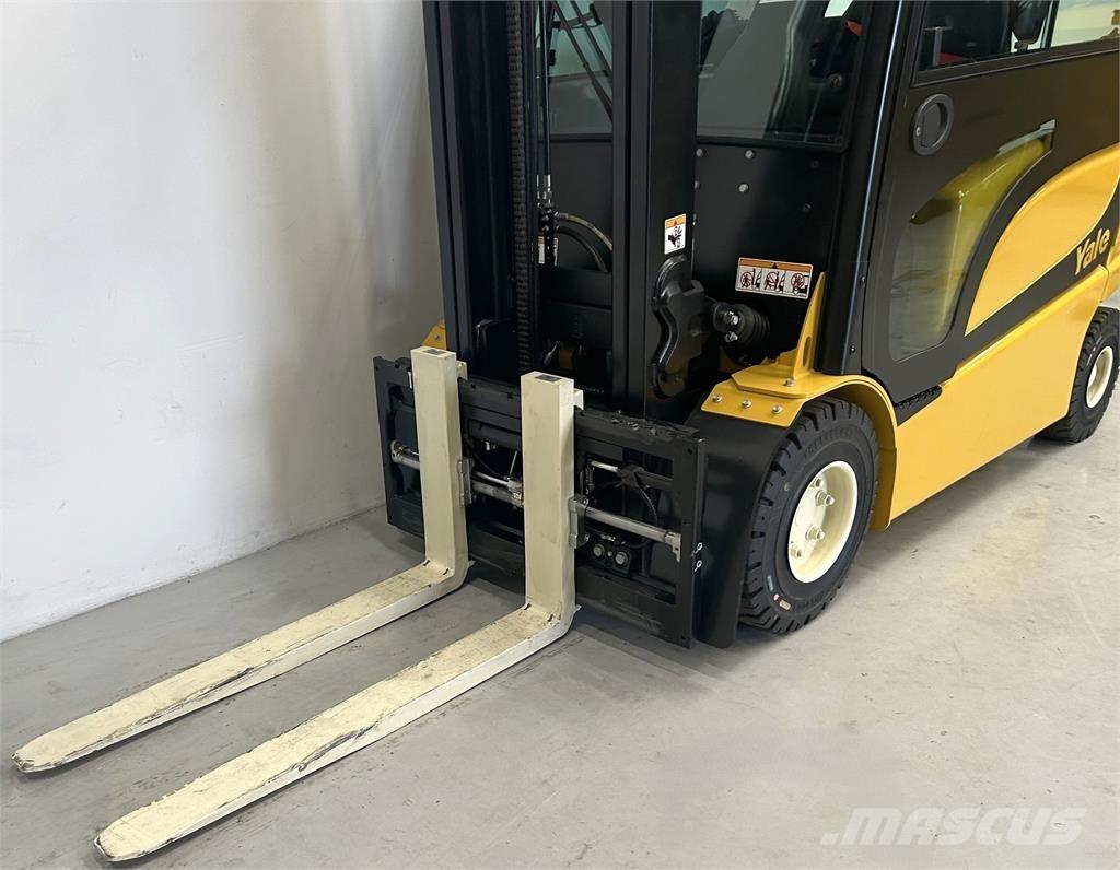 Yale ERP30VL (LWB) Electric Forklifts