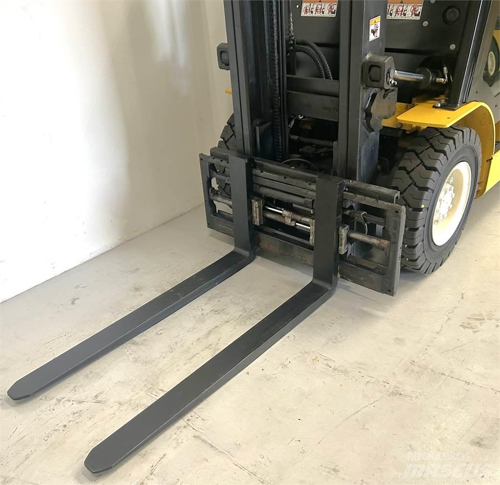 Yale GDP25MX Diesel Forklifts
