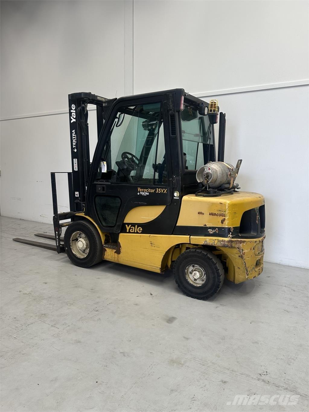 Yale GLP35VX LPG trucks
