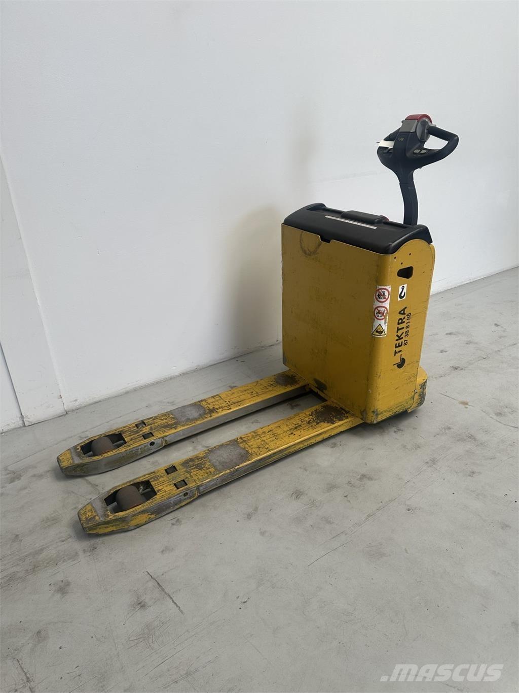 Yale MP18 Low lifter