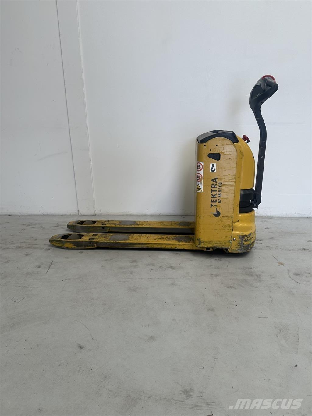 Yale MP18 Low lifter
