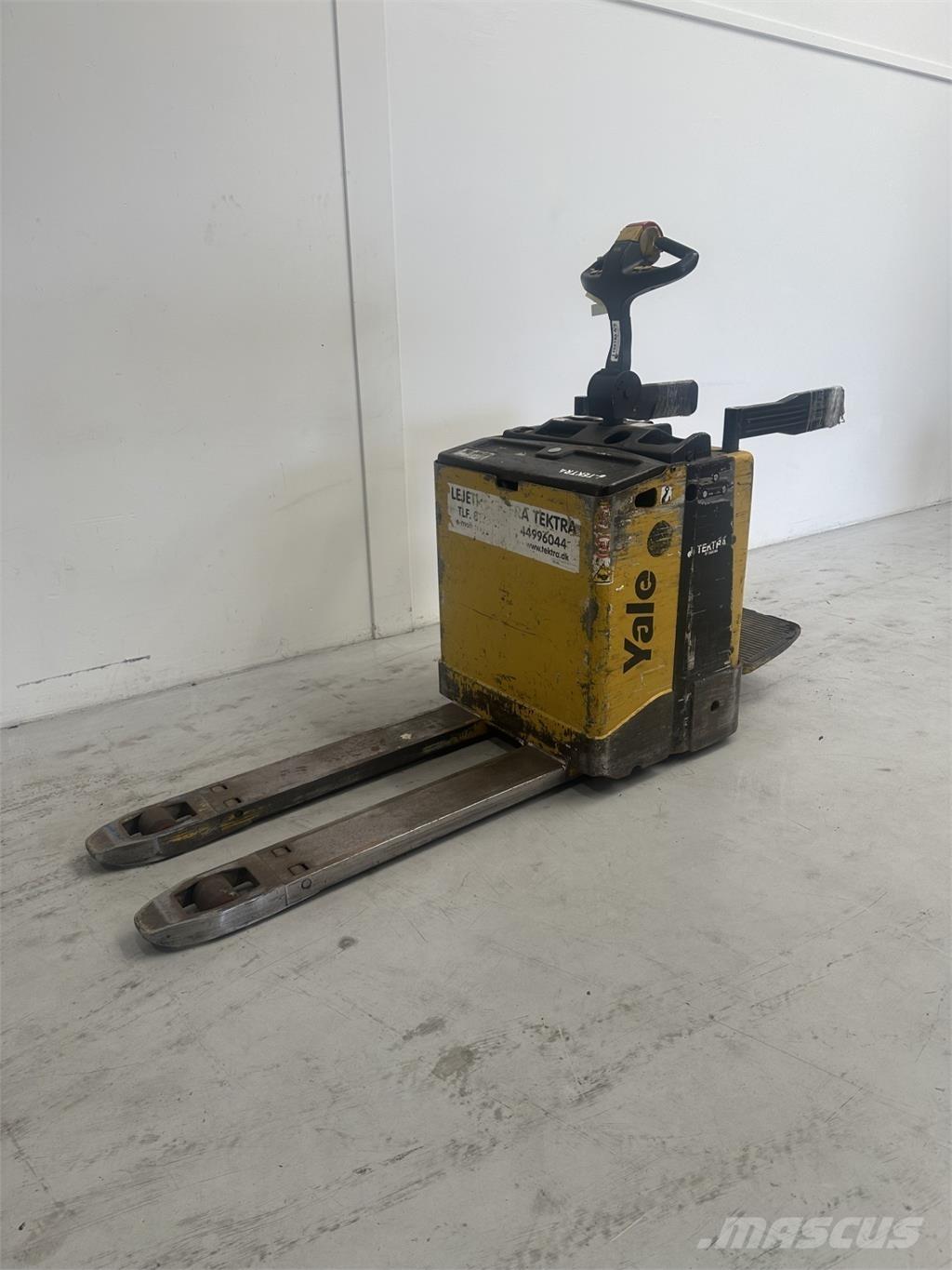 Yale MP20X - 300 AH Low lifter with platform