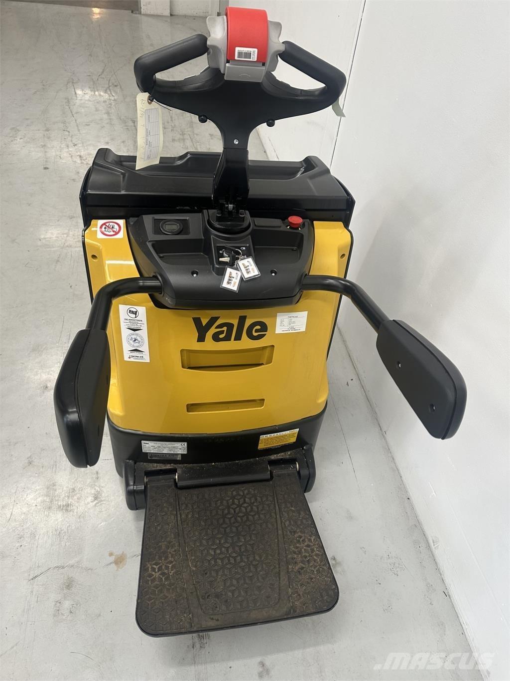 Yale MP20X-E843 Low lifter with platform