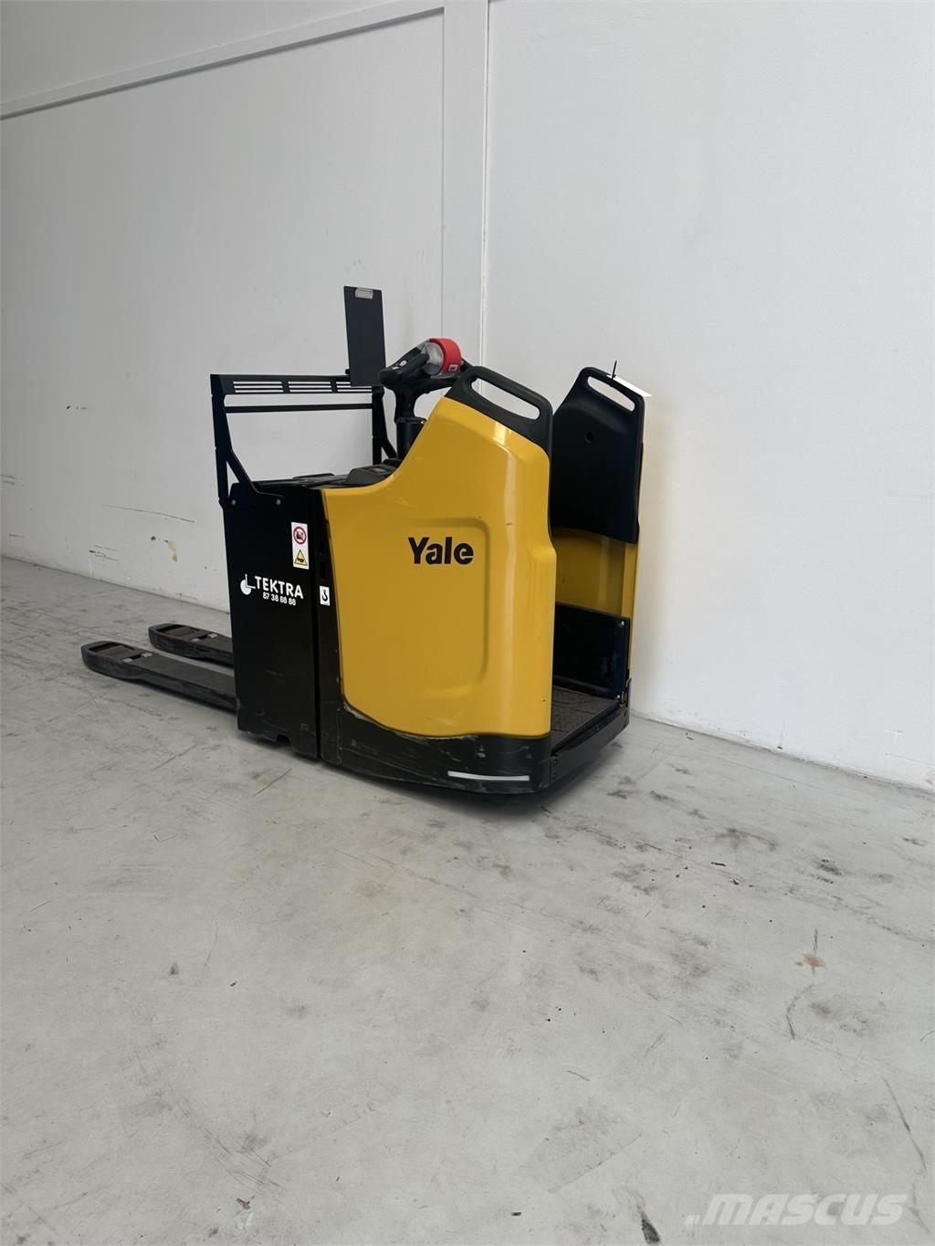 Yale MP20X-E843 Low lifter with platform