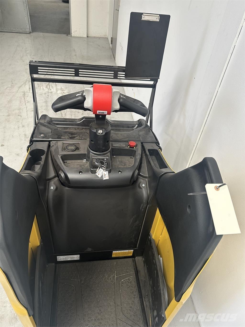 Yale MP20X-E843 Low lifter with platform