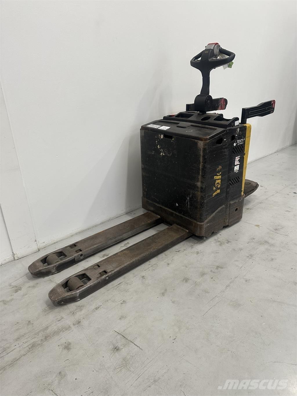 Yale MP20X FBW - 250 AH Low lifter with platform
