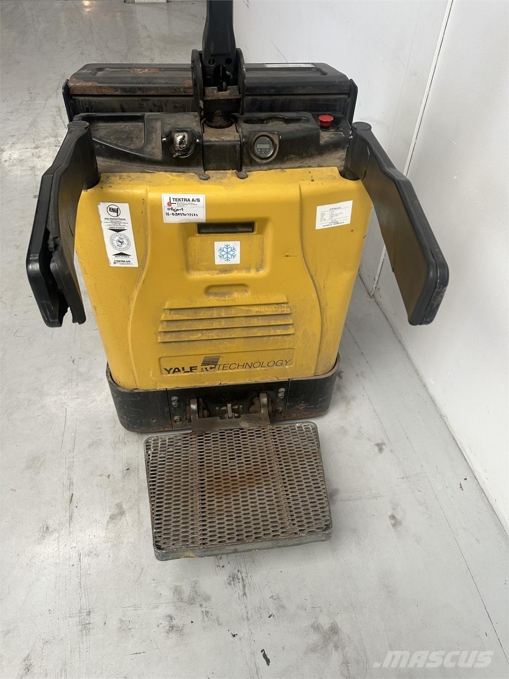Yale MP20X FBW - 400 AH Low lifter with platform