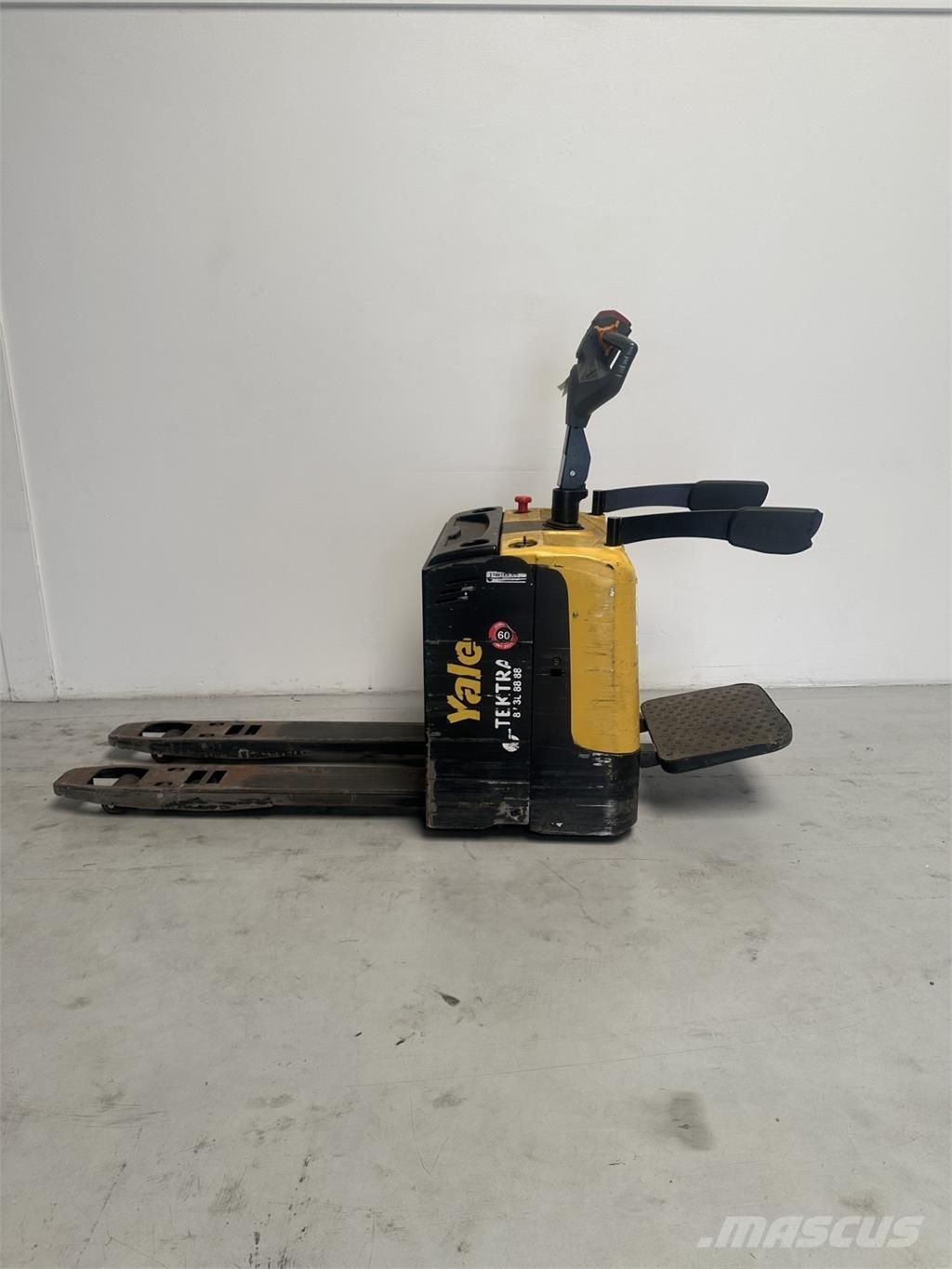 Yale MP20XUX Low lifter with platform