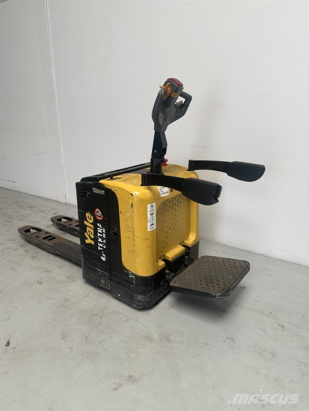 Yale MP20XUX Low lifter with platform