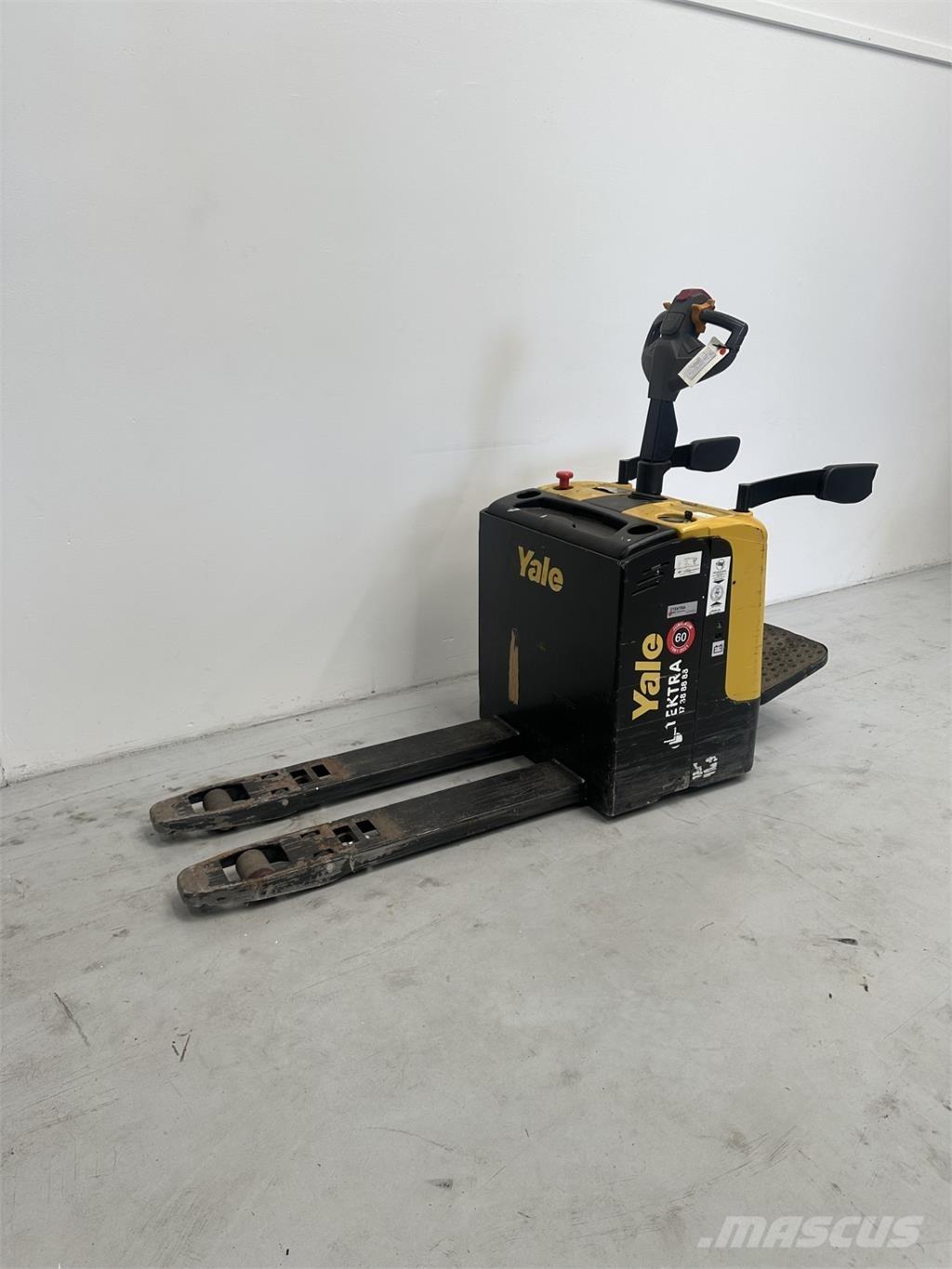 Yale MP20XUX Low lifter with platform