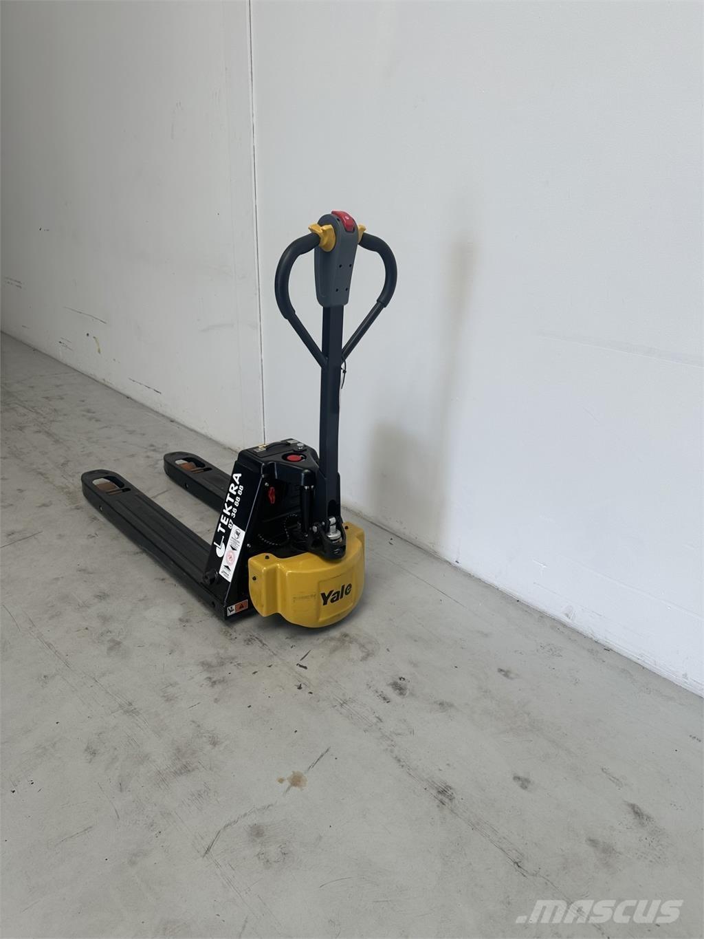 Yale MPC15 - 550 Low lifter