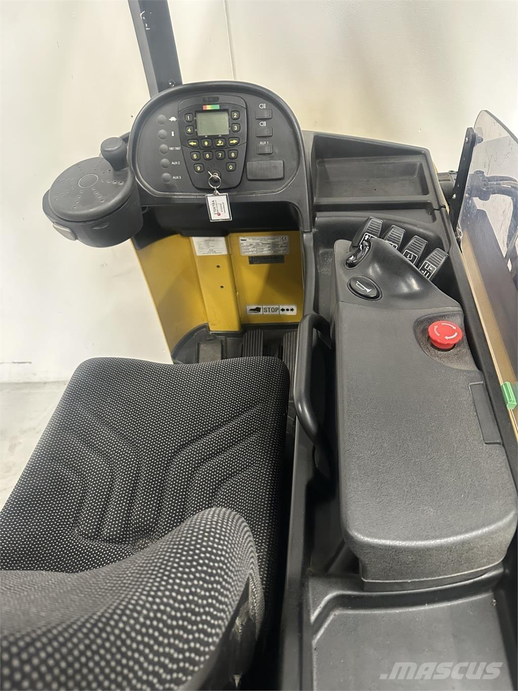 Yale MR14 Reach trucks