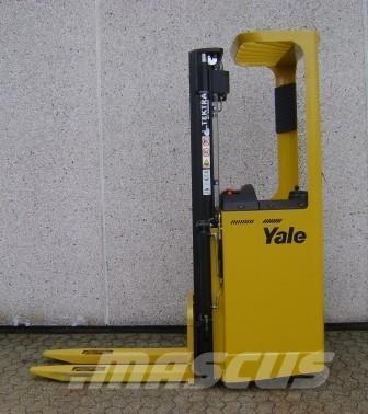 Yale SMS12S Self Propelled Stackers