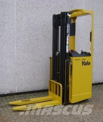 Yale SMS12S Self Propelled Stackers