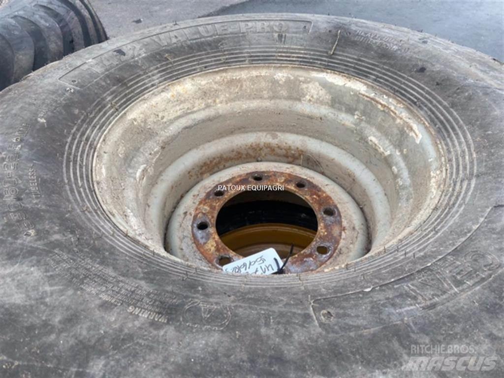 BKT 550/60R22,5 Tires, wheels and rims