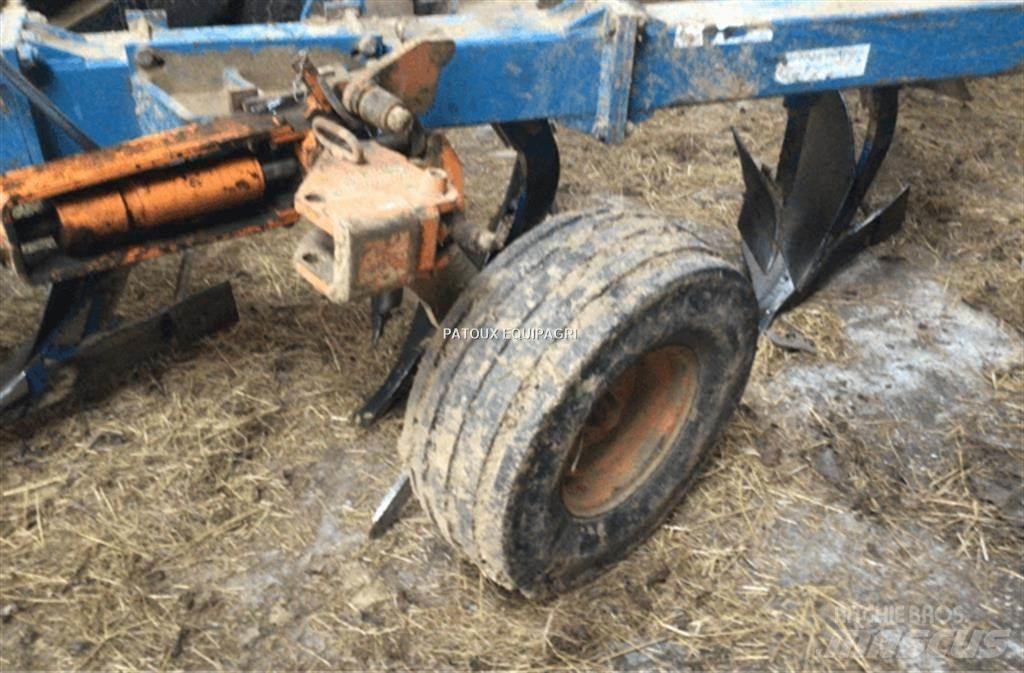 Bonnel 450 Plows