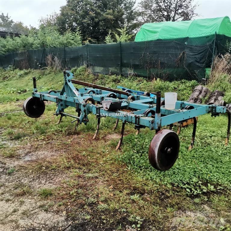 Bonnel multicultor Farm Equipment - Others