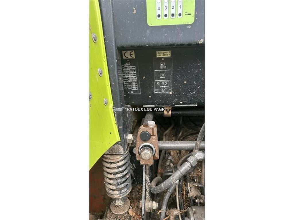 CLAAS ARION 610 Tractors