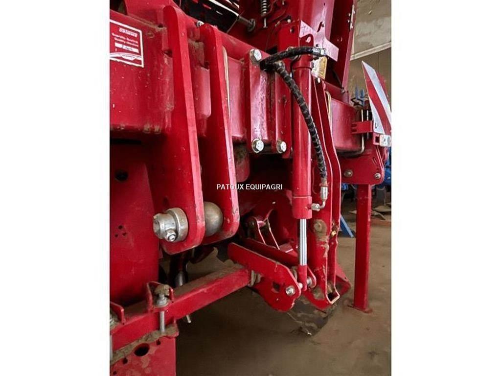 Grimme GL420 Potato Planters