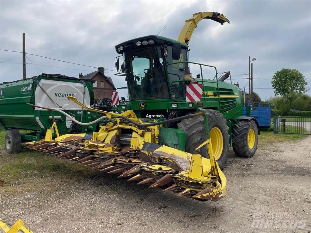 John Deere 7450 Forage Harvester