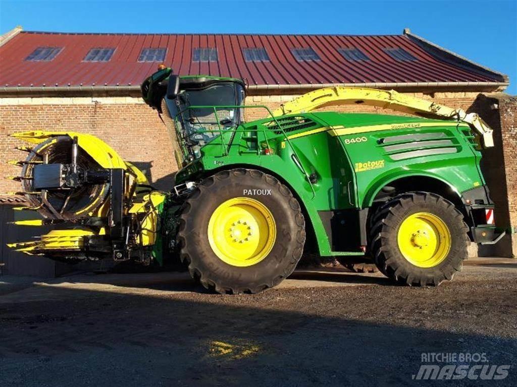 John Deere 8400 Forage Harvester