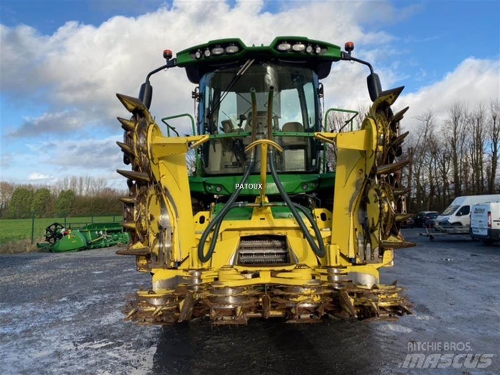 John Deere 8500 Forage Harvester