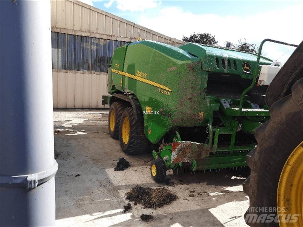 John Deere C441R Bale Wrappers