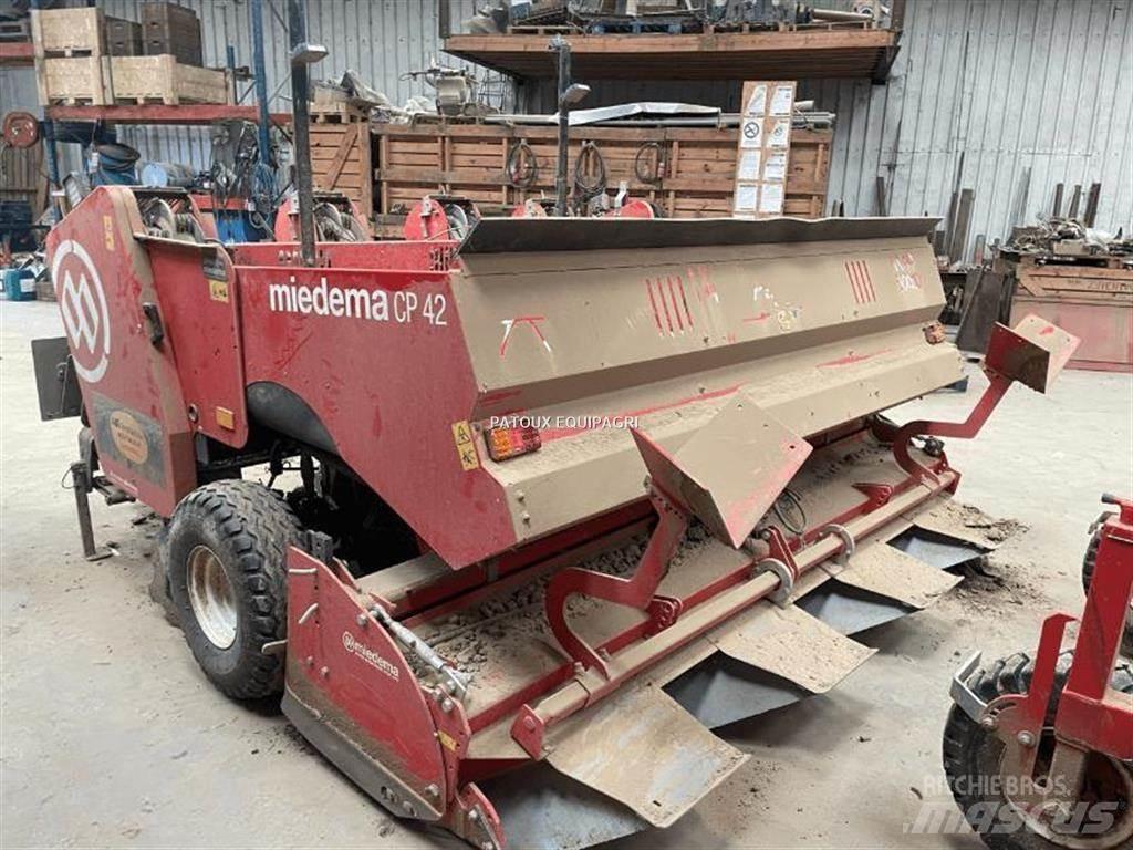 Miedema CP42 Potato Planters