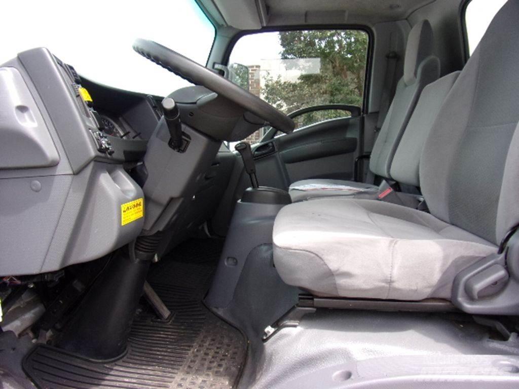 Isuzu NPR HD Box trucks