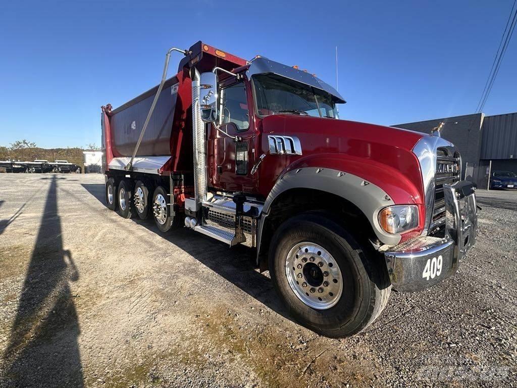 Mack GR104FR Dump Trucks