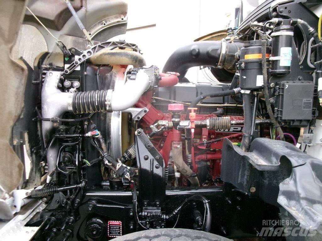 Mack GR64FR Dump Trucks