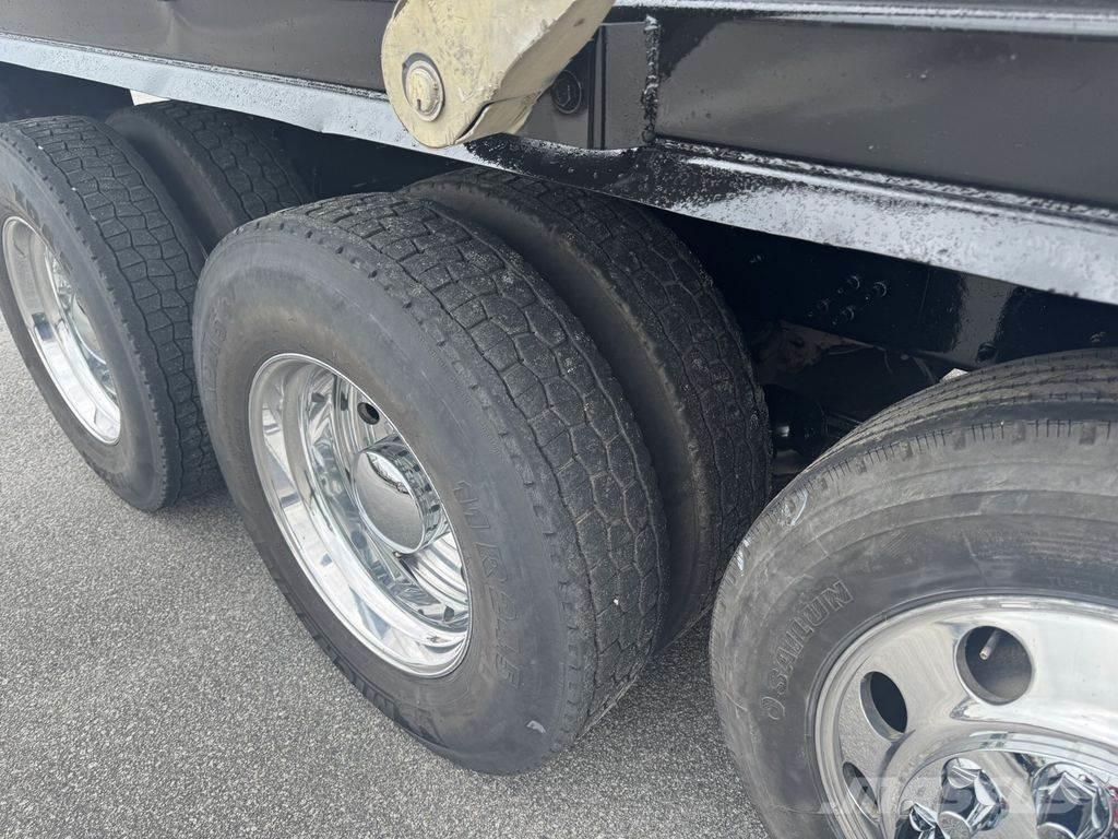 Mack Granite Dump Trucks