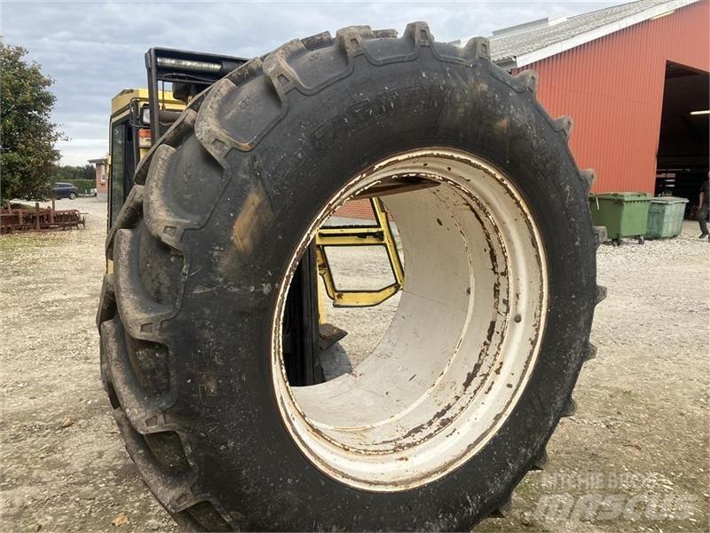  - - - Tires, wheels and rims