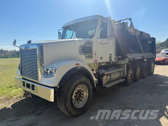 Freightliner 122SD Dump Trucks